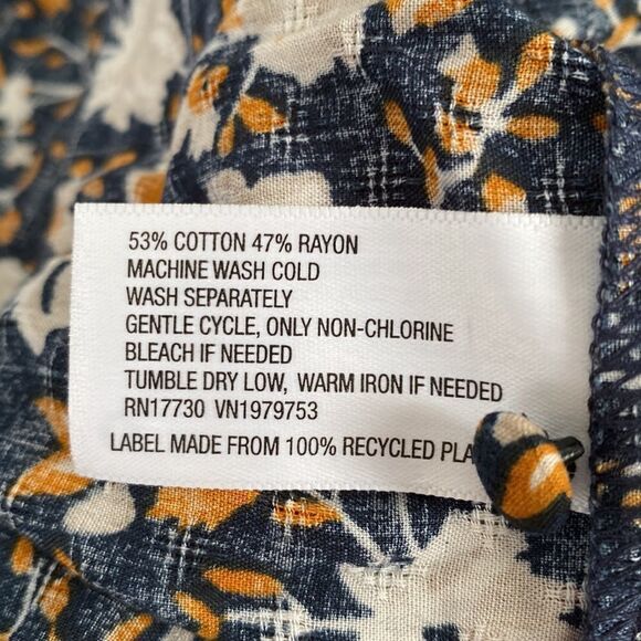 Universal Thread Women’s Long Sleeve Midi Dress - Picture 8 of 8